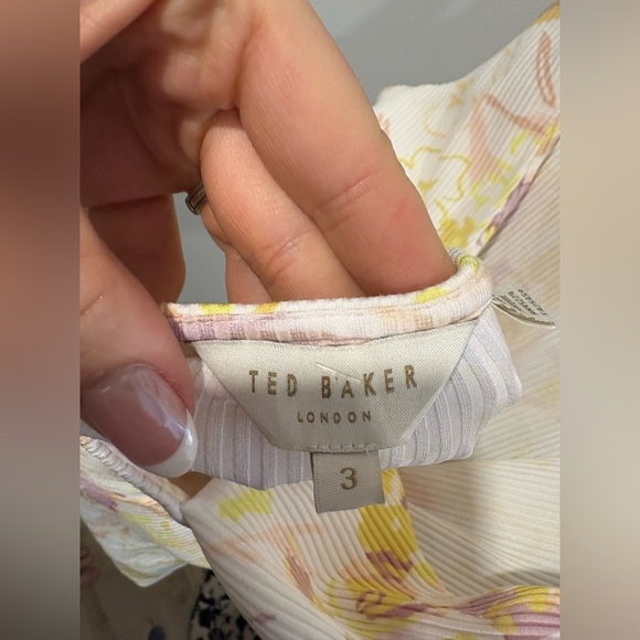 LIKE NEW- TED BAKER -Effi Cutout Twist Back Bodycon Dress - Picture 3 of 10